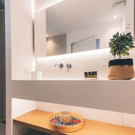 Adama Mykonos Boutique Hotel 4*